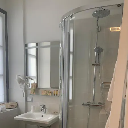 Guest House Le Cassandre Sondrio Extérieur photo