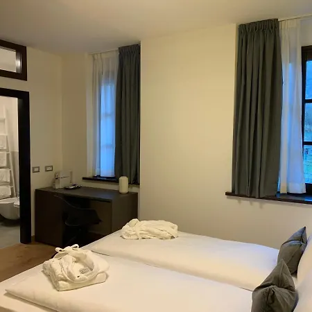 Guest House Le Cassandre Sondrio Extérieur photo